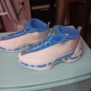 Deadstock Air Jordan 15 SE BR (special edition, bragging rights) University Blue